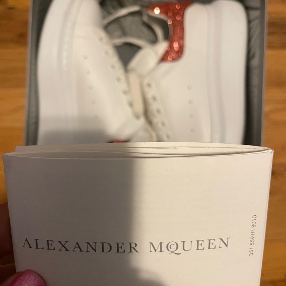 Alexander McQueen Sneakers - Picture 4 of 16
